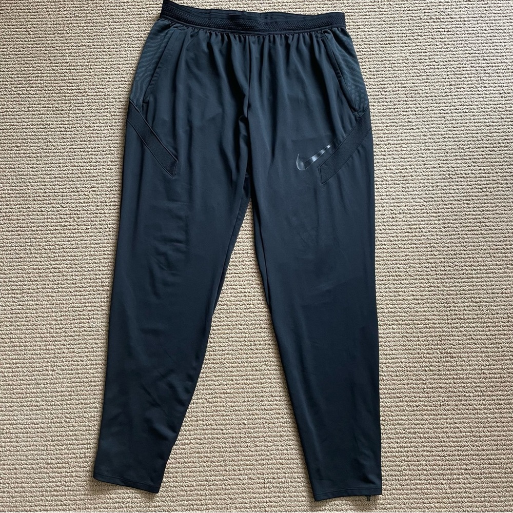 Nike mens black Dri-fit pants